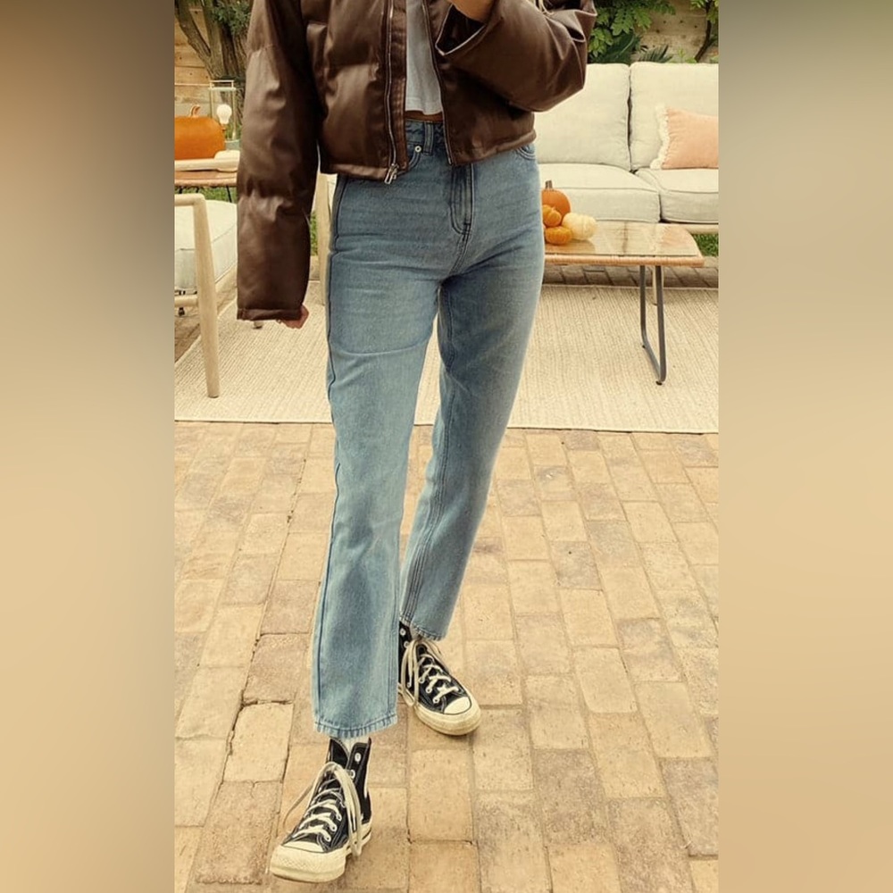 Norah Light Wash Mom Jeans